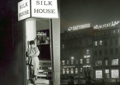 Silk House – fasadskyltning