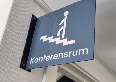 Flaggskyltar – Göta Neon